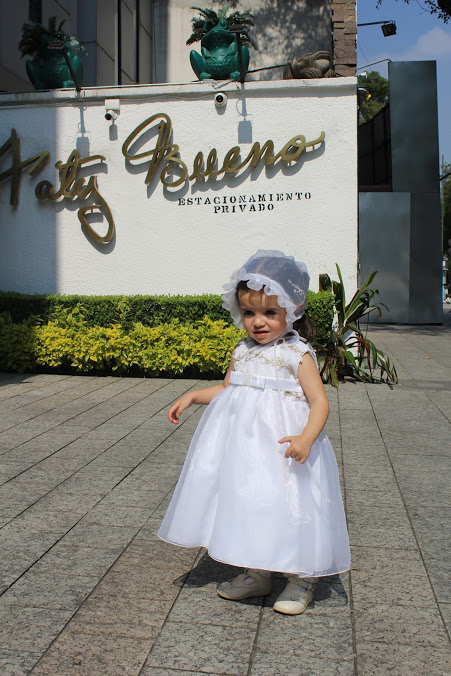 Centro de la ciudad bombilla Marquesina Paty Bueno – Ropa Infantil para Ceremonias como ropones para bautizo,  vestidos para primera comunión y trajes para pajes en México | Paty Bueno